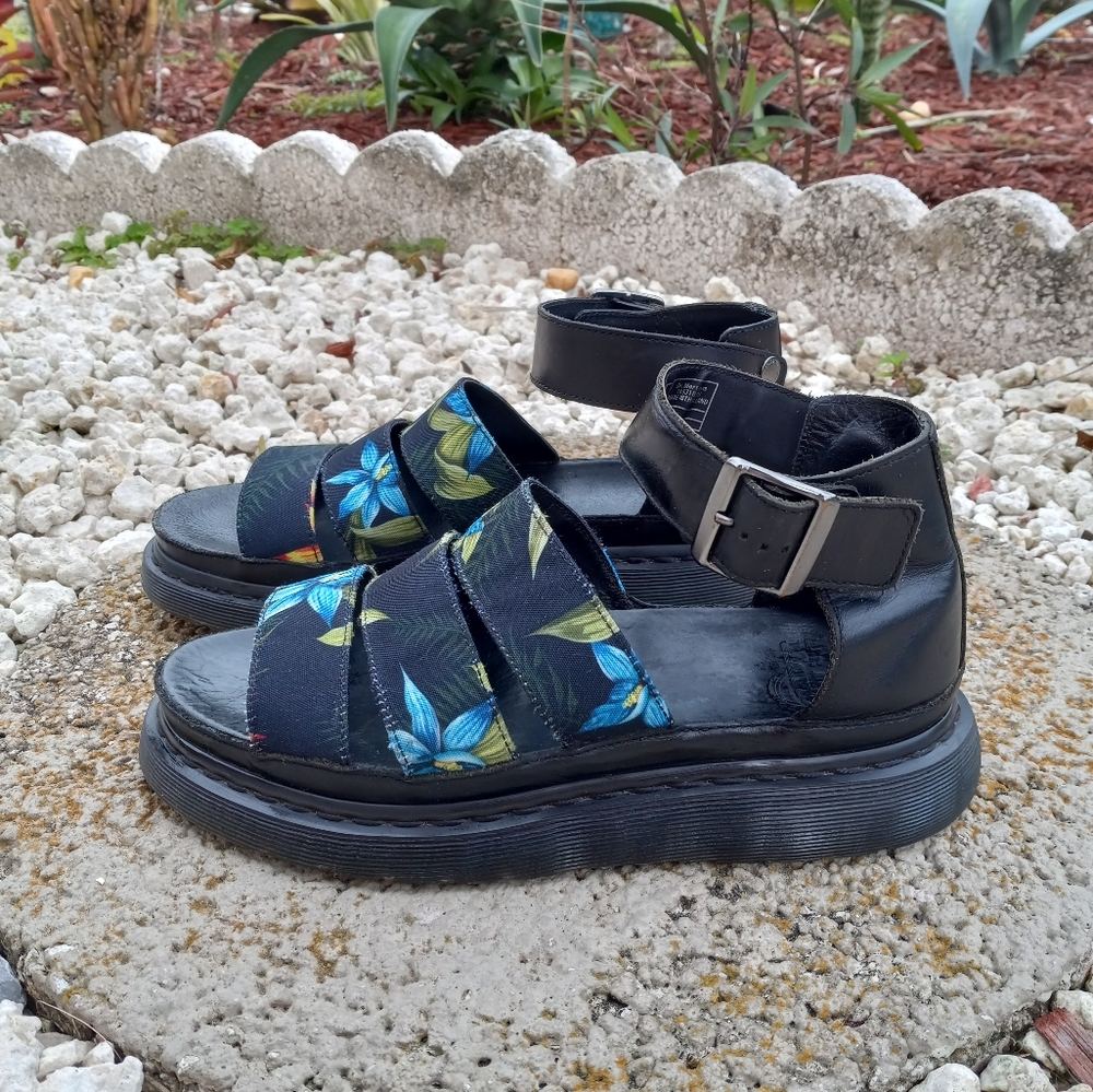 Dr. Martens Clarissa Chunky Straps Hawaiian Floral Sandal 41EU/9US